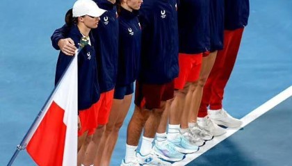 stake-波兰逆转首夺联合杯，本西奇送蛋丝袜仍难救主，瓦林卡被批拖油瓶