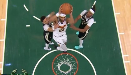 势如破竹！纳吉反击切入接球双手暴扣打停雄鹿