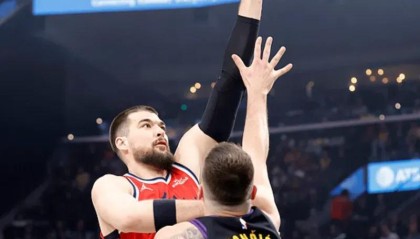 stake-快船配角熬出头了！祖巴茨+柯林斯统治级表现，替补还有3支点！