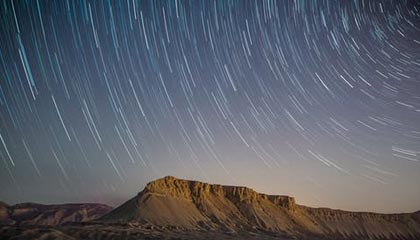 stake官方-官方:拉亚战布莱顿的指尖神扑当选英超12月最佳扑救